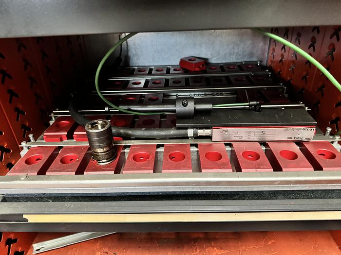 Usato Centro di lavoro verticale Willemin W 400