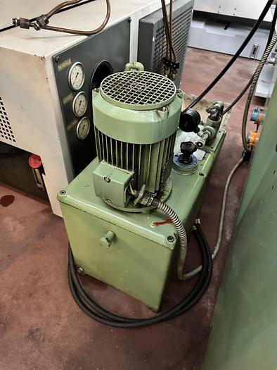 As new Tornio Automatico Revolver IMAMI R 28