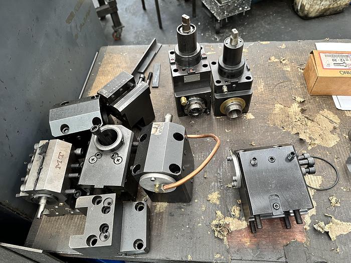 Installata Centro di Tornitura Multiasse HYUNDAI KIA SKT 250 TTSY / 18ITB