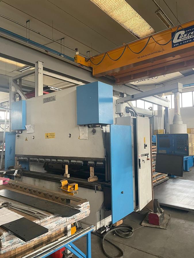 Ottime Pressa Piegatrice Cnc BARIOLA PBI 135/30 NCS