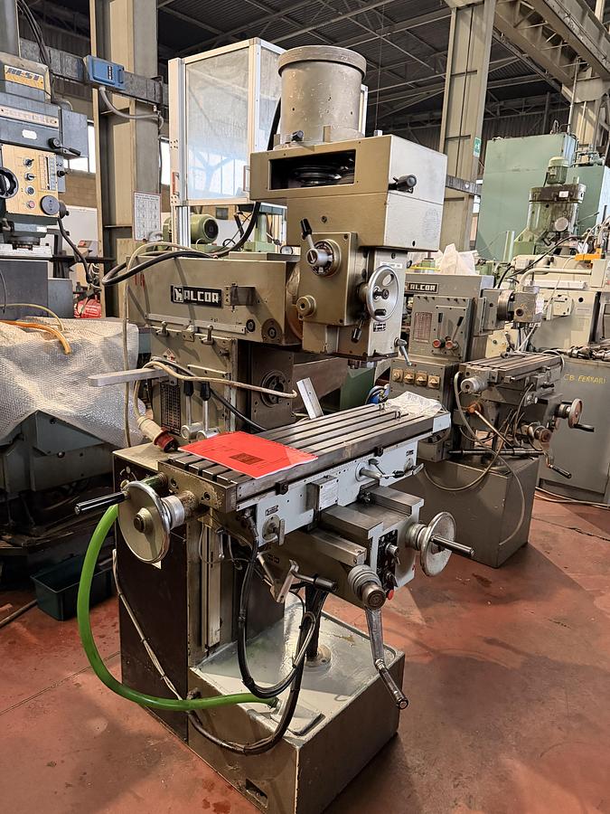 Ottime Fresatrice a Torretta ALCOR F10AOC