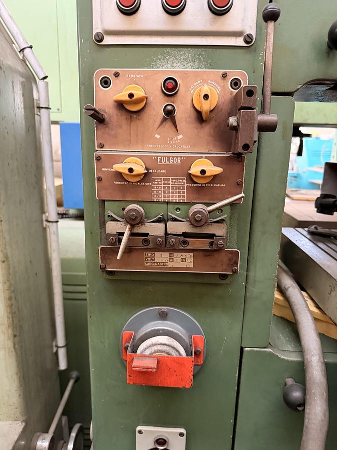 Buone Segatrice a Nastro Verticale OPUS 400 BSC-3