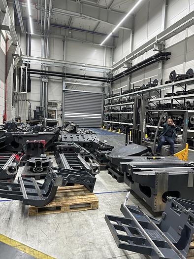 Ottime Centro di Lavoro a Portale TOSHIBA MCP-3180B