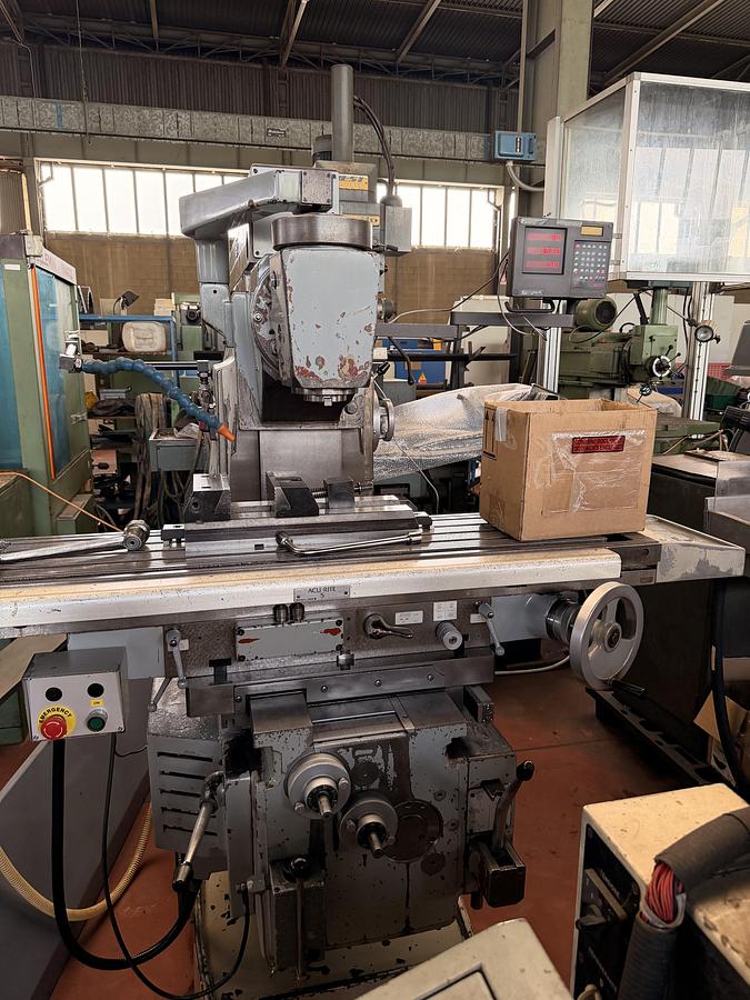 Usato Fresatrice Universale