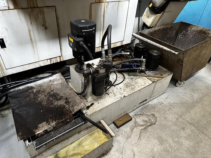 Usato 2008 BRIDGEPORT HARDINGE XR 600 5AX