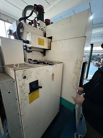 Usato Centro di Lavoro Verticale DAH LIH MCV 720