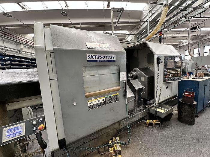 Installata Centro di Tornitura HYUNDAI KIA SKT 250 TTSY / 18ITB