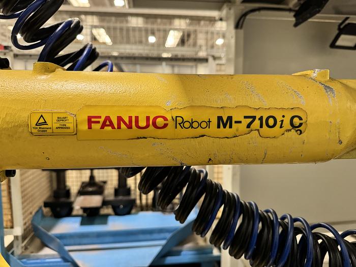 Usato FANUC Robot M-710i C