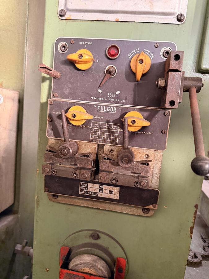 Buone Segatrice a Nastro Verticale OPUS 400 SBF-4