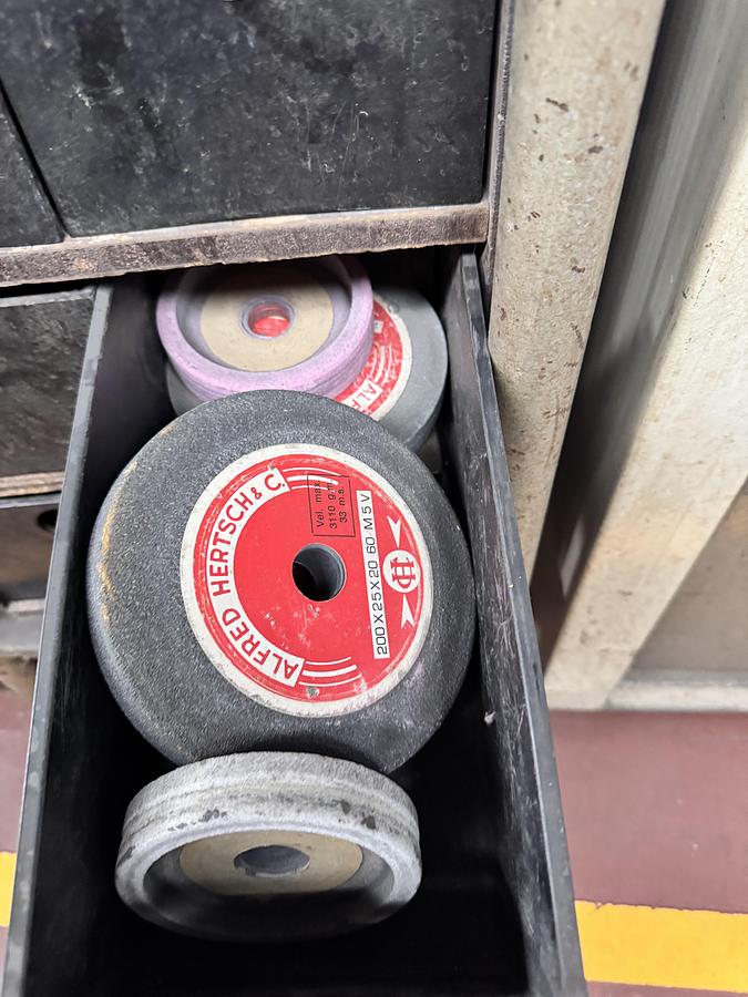 Ottime Affilatrice per Bulini MICHAEL KAMPF S/4-417