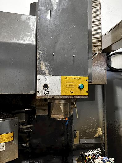 Installata 1988 BRIDGEPORT INTERACT 520 V