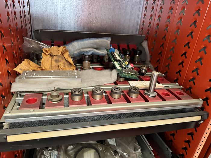 Usato Centro di lavoro verticale Willemin W 400