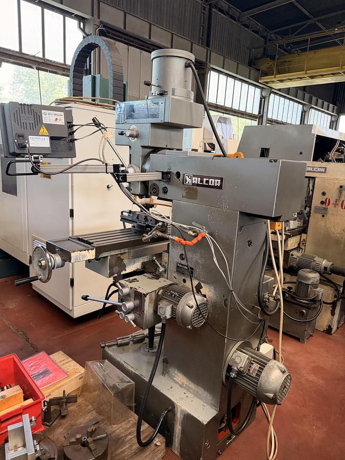 Ottime Fresatrice a Torretta ALCOR F10AOC