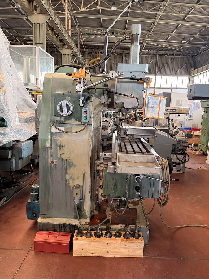 Buone Fresatrice Verticale NOVAR 1500 V