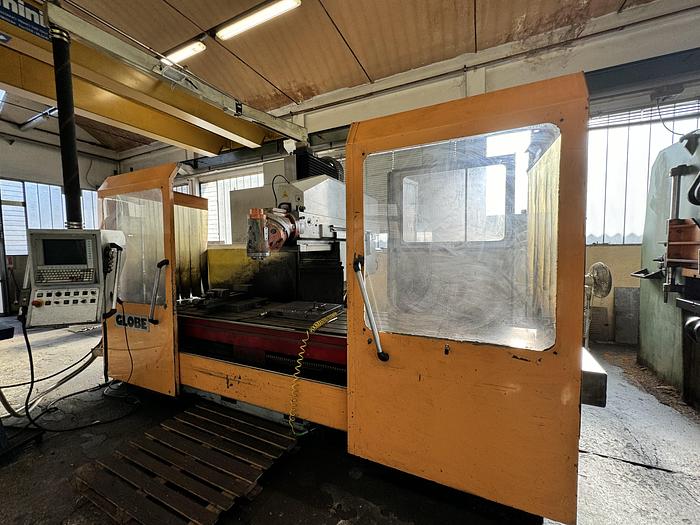Installata Fresa a Banco Fisso GLOBE TRADE U 2600 CNC