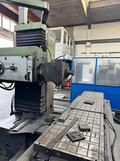 Usato Bed Type Milling Machine DEBER BTM 2500