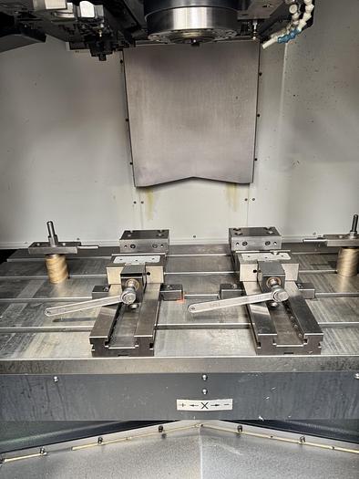 As new Centro di Lavoro Verticale DOOSAN DNM 5700