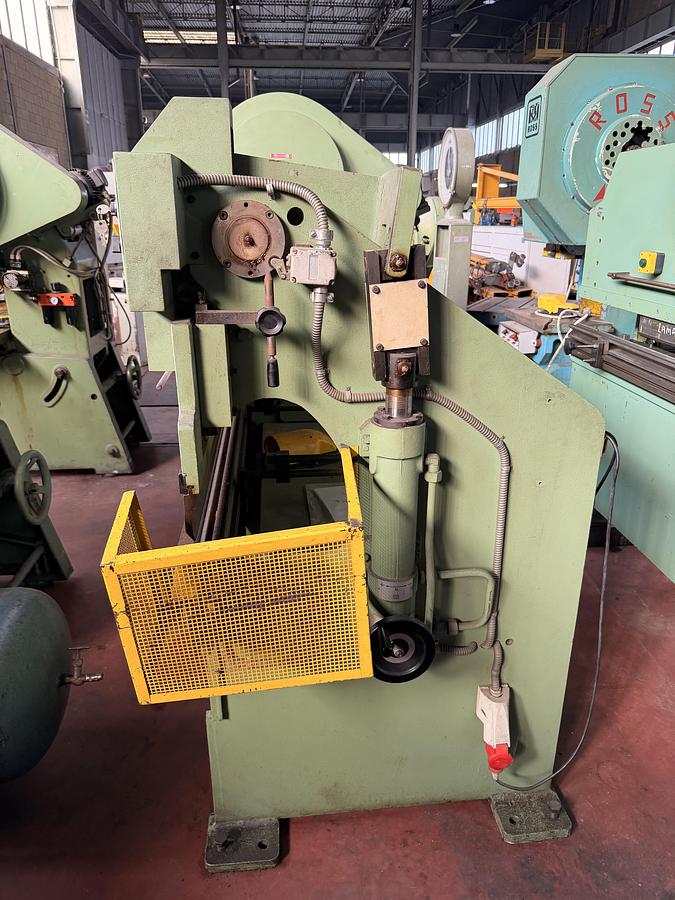 Usato Pressa Piegatrice Oleodinamica OMAG