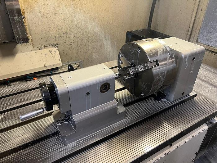 Ottime Centro di Lavoro Verticale BRIDGEPORT VMC 1000 30