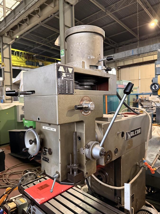 Ottime Fresatrice a Torretta ALCOR F10AOC