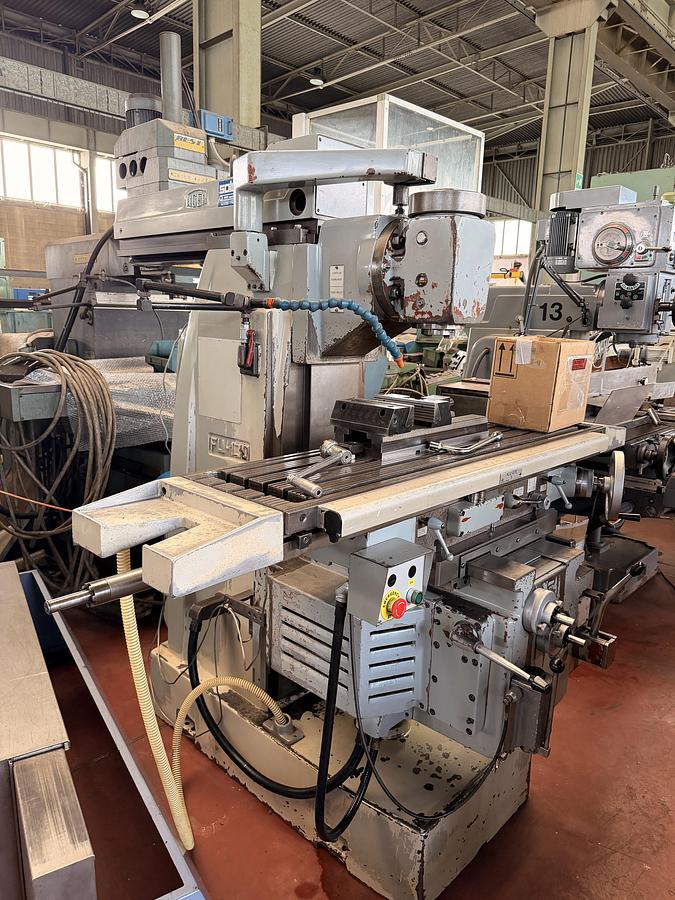 Usato Fresatrice Universale