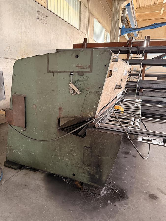 Usato SCHIAVI 3000 x 8