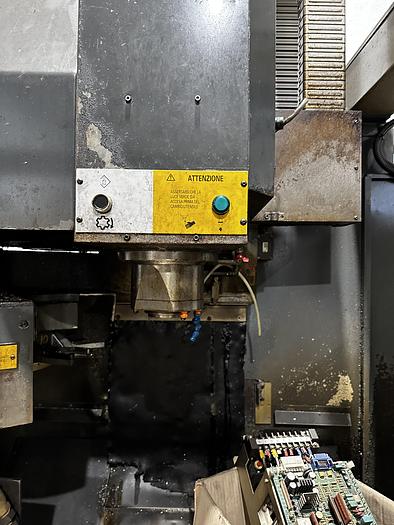 Installata 1988 BRIDGEPORT INTERACT 520 V