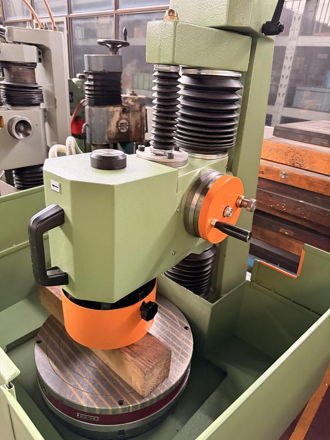 As new Lapidello a Mano LTF 662