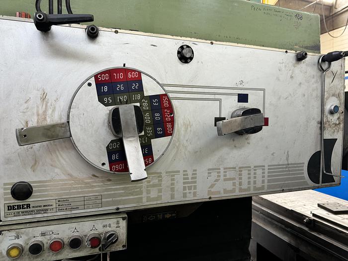 Usato Bed Type Milling Machine DEBER BTM 2500