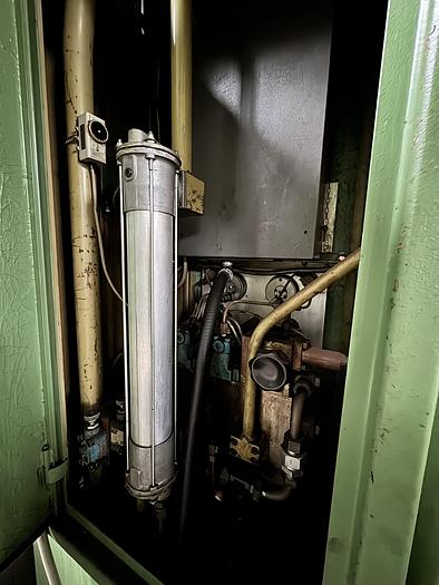 Da sistemare Pressa oleodinamica a collo di cigno CAVENAGHI & RIDOLFI