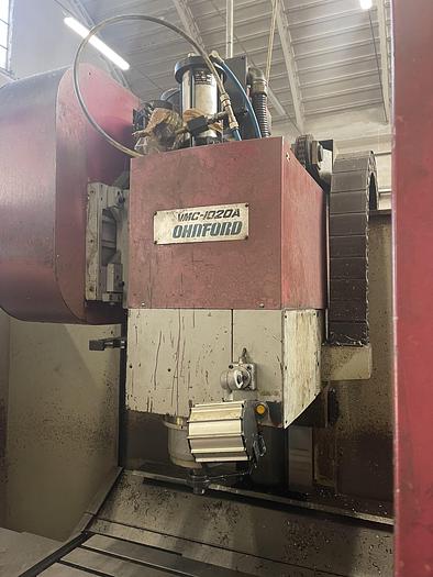 Discrete Centro di Lavoro Verticale JOHNFORD VMC 1020 A