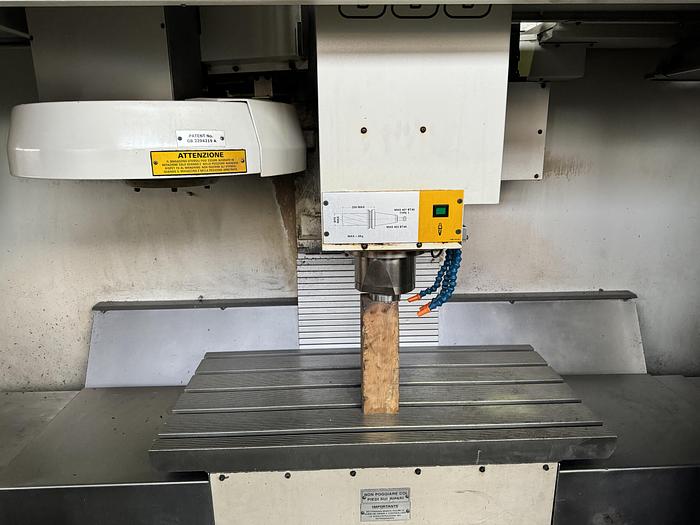 Ottime Centro di Lavoro Verticale BRIDGEPORT VMC 800 22 XP