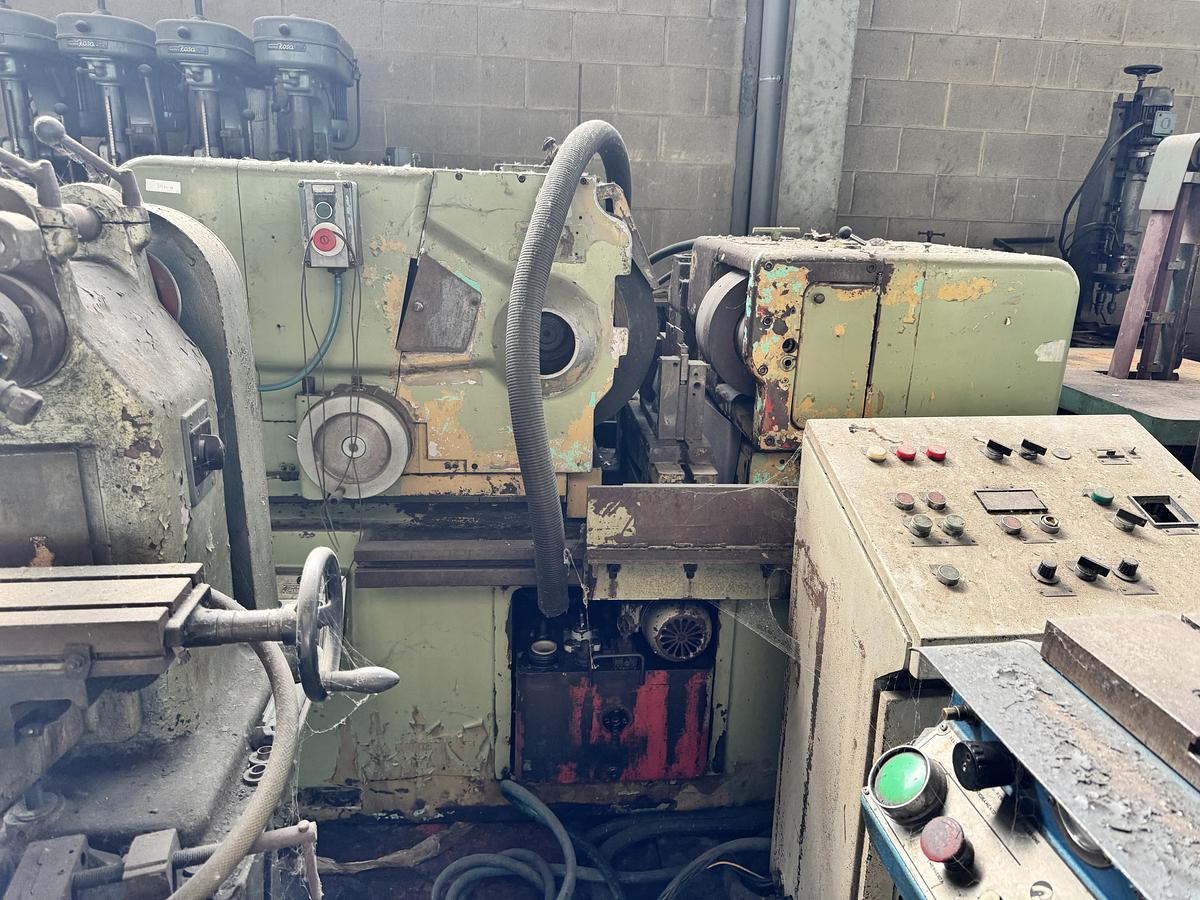 Usato Rettifica senza centri russa