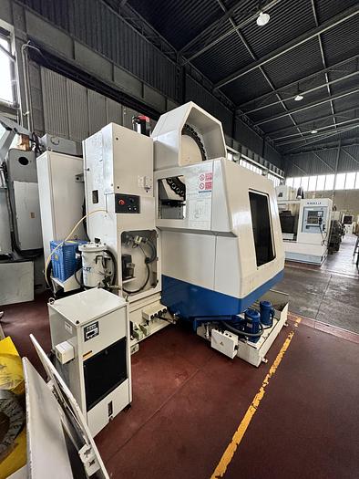 Usato Centro di Lavoro Verticale DAEWOO MYNX 500
