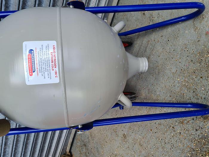 Used Statebourne Cryolab 25 Liquid Nitrogen Tank Dewar with pouring...