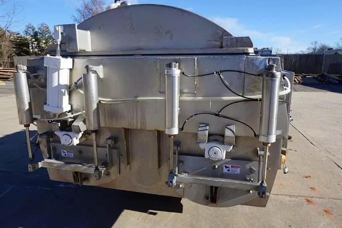 Used 3,000# AMFEC VACUUM TWIN SHAFT RIBBON BLENDER - S/S
