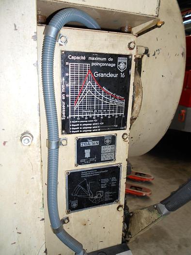 Gebruikt PONSMACHINE PEDDINGHAUS SUPER 16
