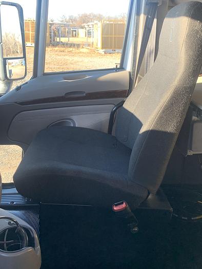 Used 2013 Kenworth T700