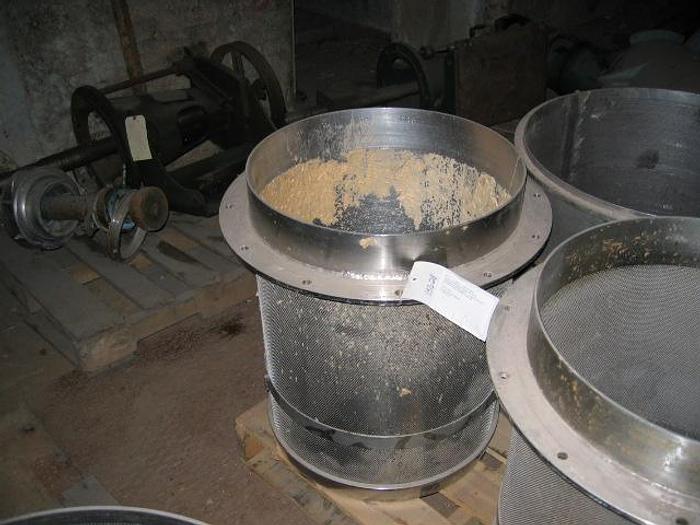Used Bird 110B Pressure Screen Basket, 1.5 Mm Holes, With Dilution Hole In Basket #15628