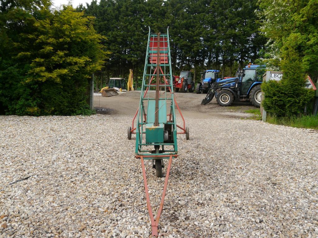 Used Gryphon Bale Elevator
