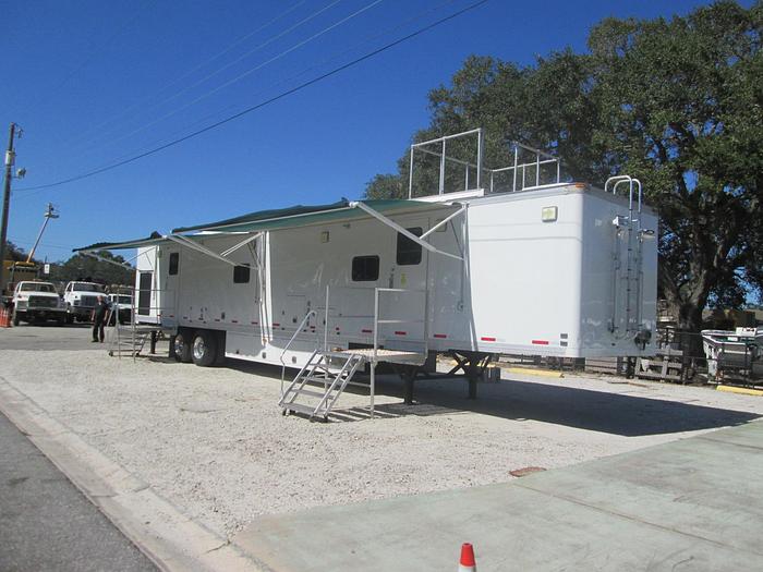 Used 2005 Farber Specialty Command Center Trailer