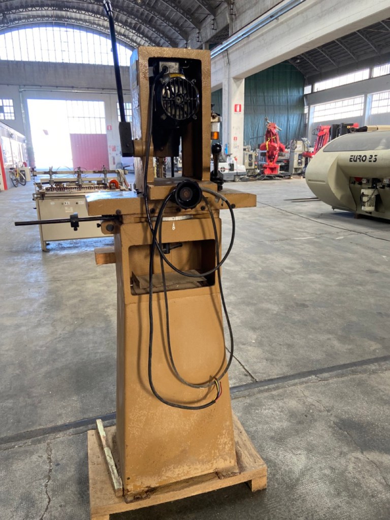 Usato Cavatrice a catena marca OM Minor