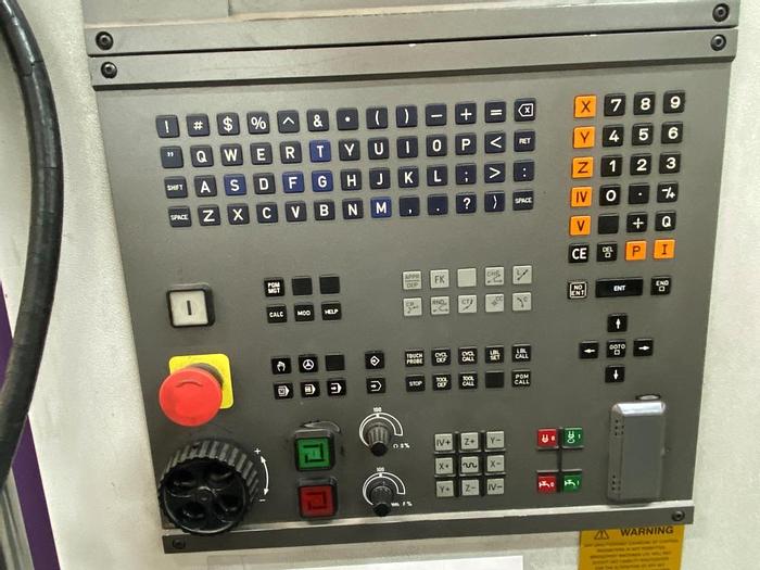 Used 1999 Bridgeport VMC 600/22 Digital Machining Center