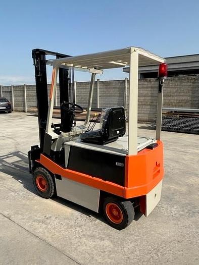 Usato Carrello elevatore elettronico FIAT OM E 20 N