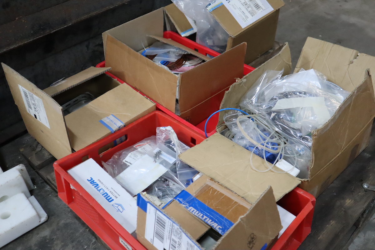 Used Multivac T300 automatic traysealer