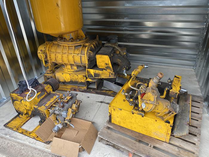 Used 2006 Vac-Con Combo Unit