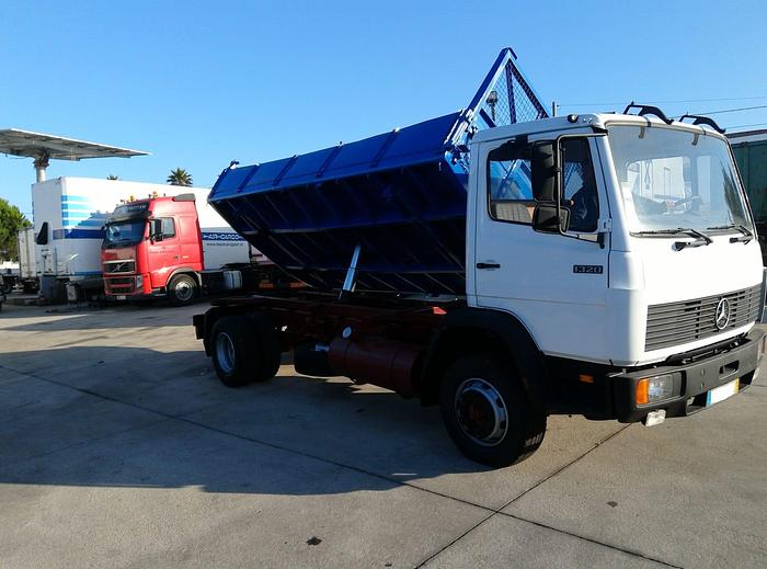 Usado 1987 MERCEDES-BENZ 1320 Intercooler tipper
