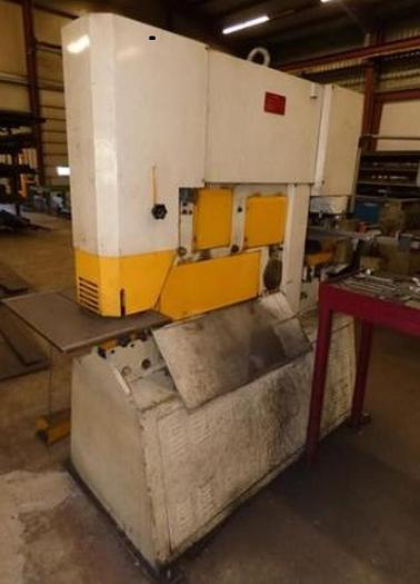 Gebruikt PONSMACHINE GEKA HYD-100