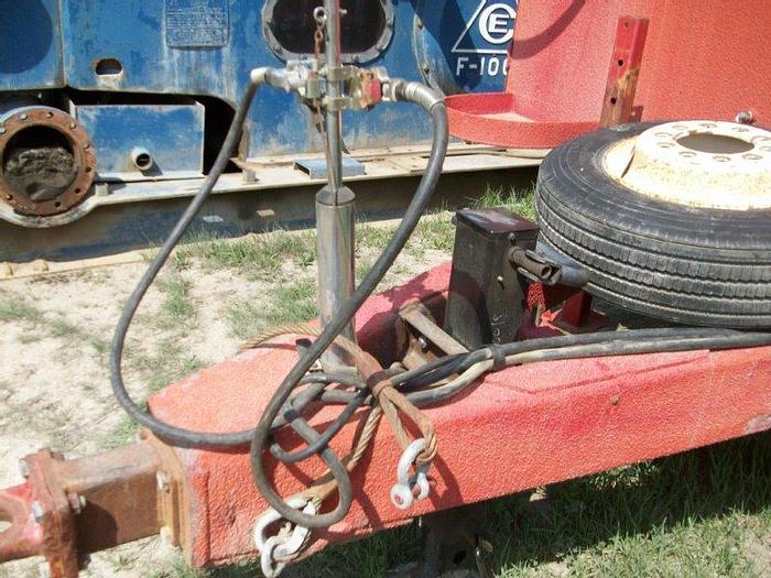 Used HOMEMADE DOG HOUSE/OFFICE TRAILER