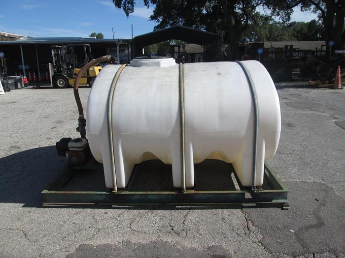 Used Skid Mounted 1000 Gallon Poly Tank